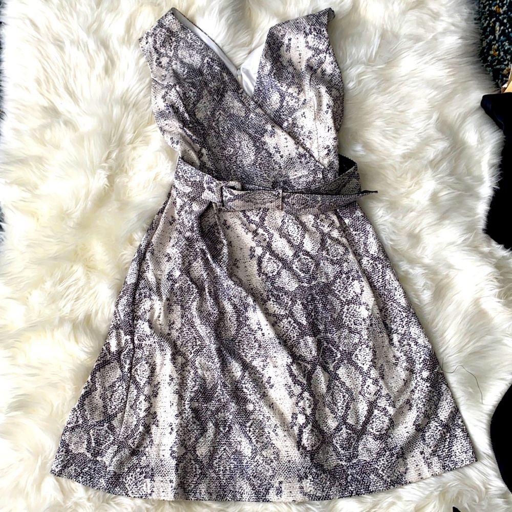 Casual Julia Jordan Dress